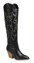 Load image into Gallery viewer, Tall Western Boots: Blk / Beg / A12:5.5(1) 6(1) 6.5(2) 7(2) 7.5(2) 8(1) 8.5(1) 9(1) 10(1)

